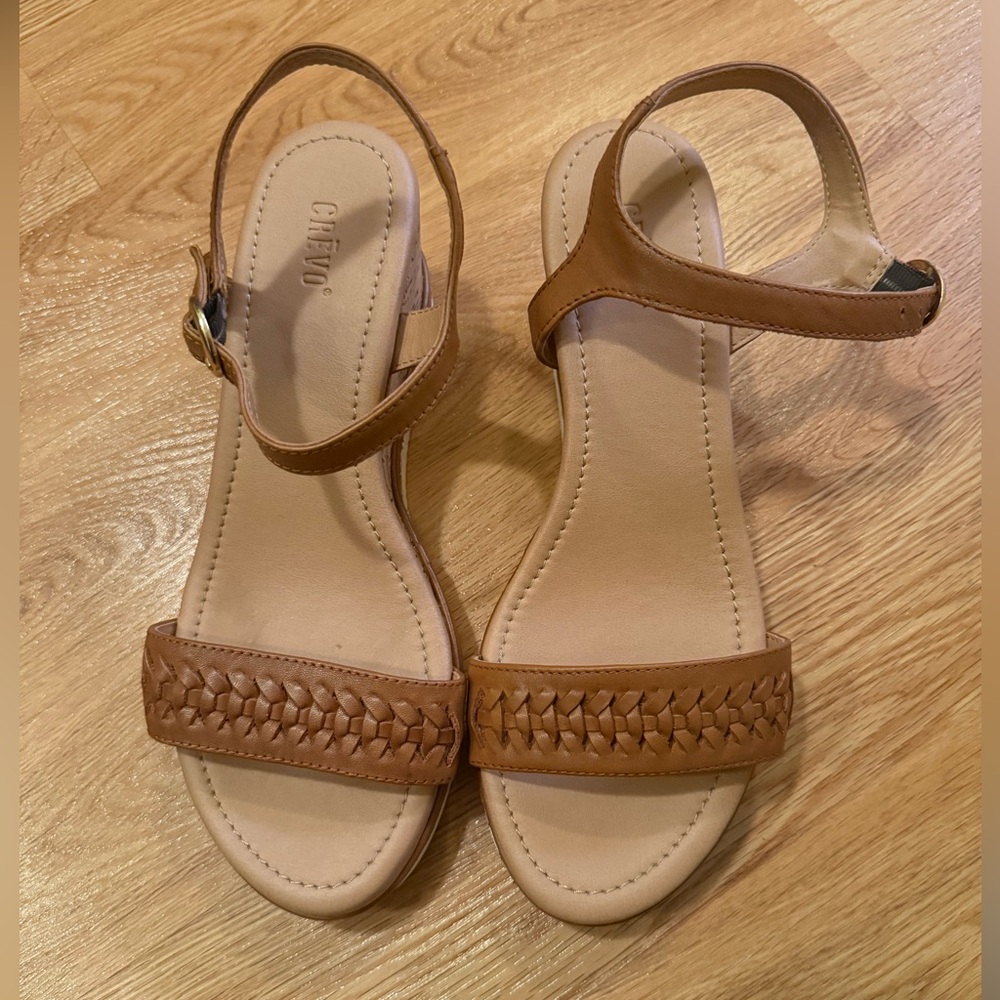 Crēvo Sandals